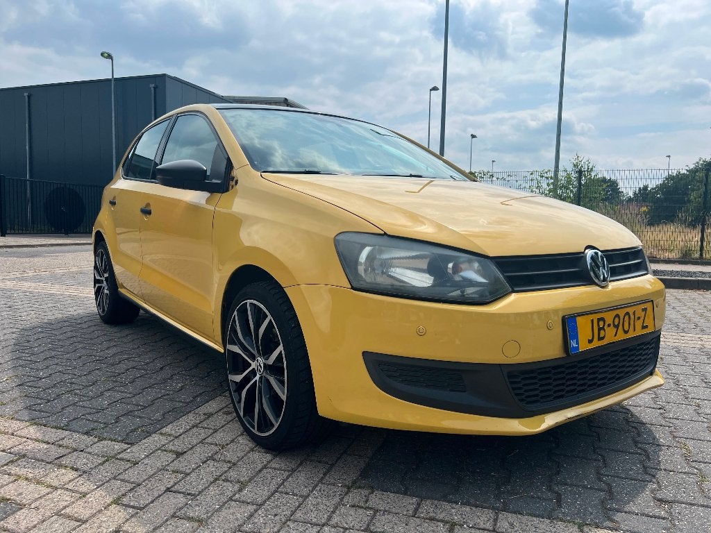 Volkswagen Polo 1.2 | Apple CarPlay | Schuifdak | LM velgen, Voorwielaandrijving, Euro 5, 40 €/maand, Zwart
