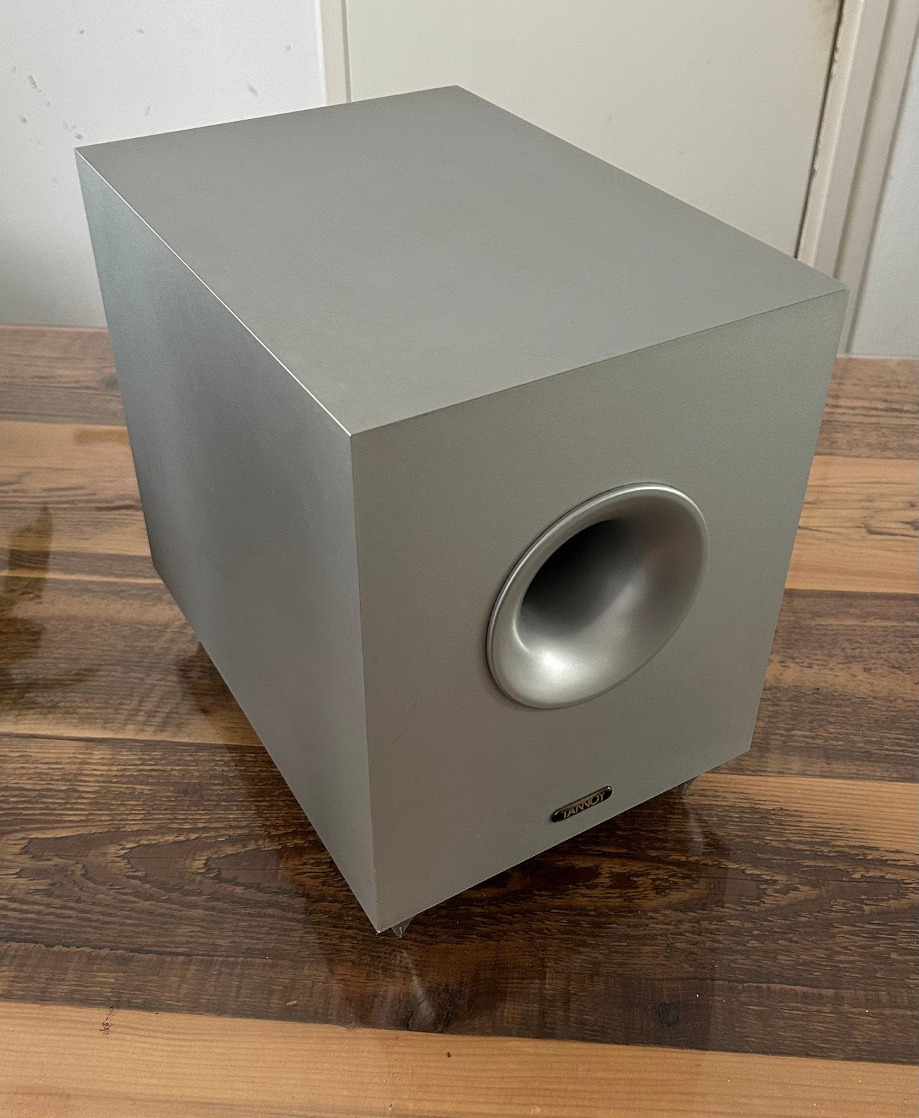 Tannoy subwoofer, Inclusief kabels, Subwoofer, Zo goed als nieuw, Ophalen