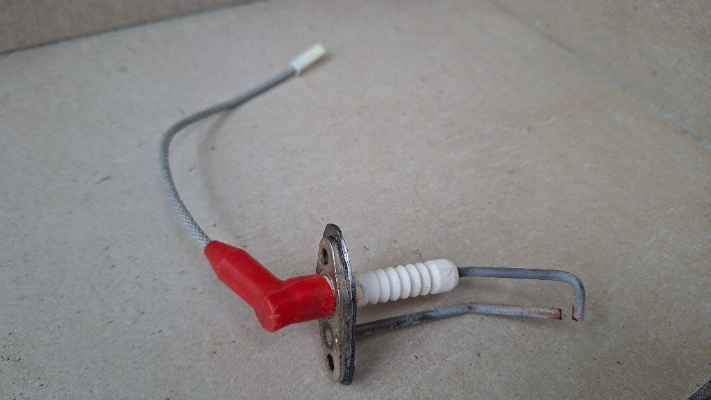 Ontstekingsblok Remeha ZAG1 + ontstekingsionisatie-elektrode, Gebruikt, Ophalen of Verzenden, Minder dan 3 jaar oud, Minder dan 20 liter