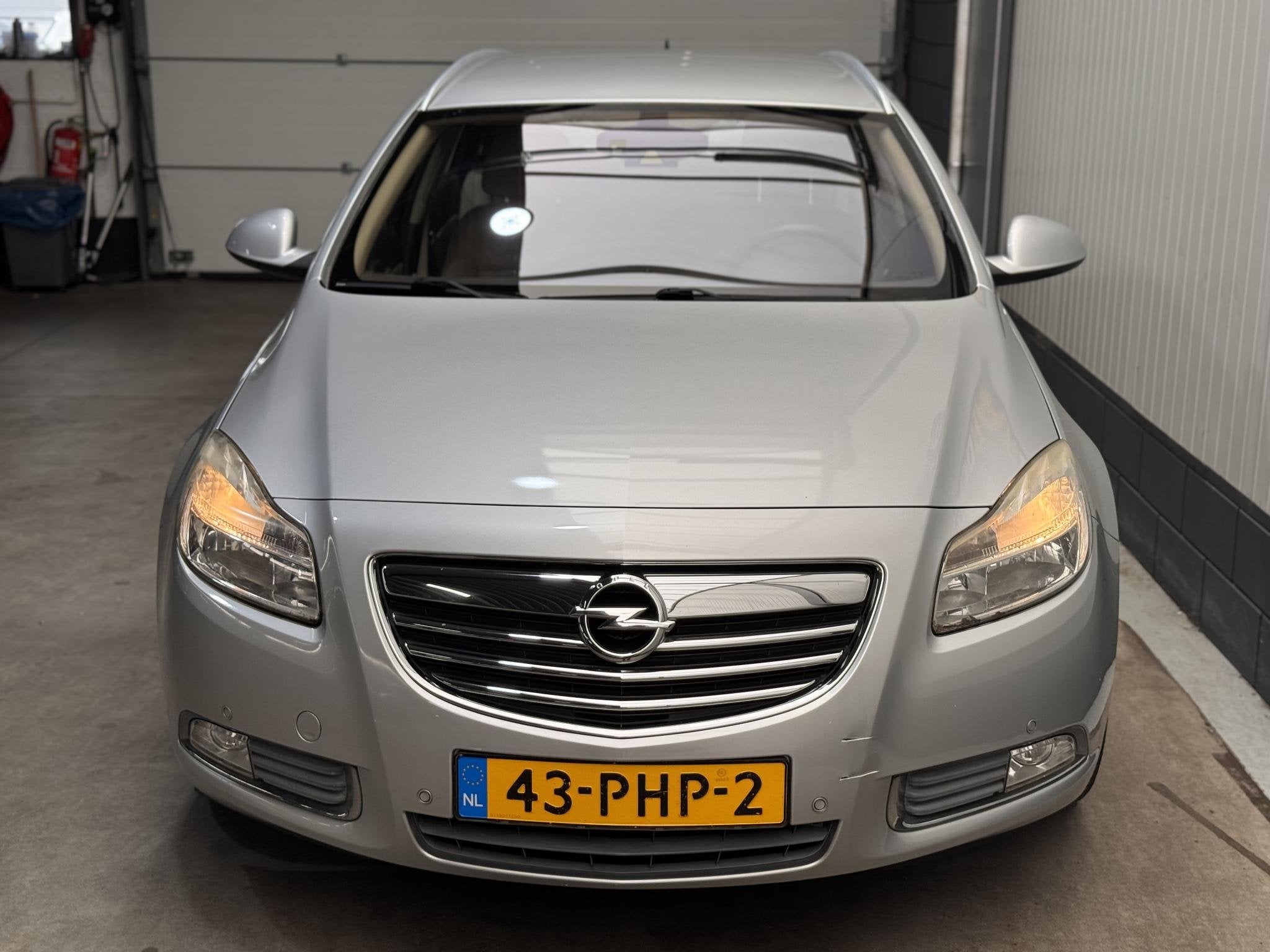 Opel Insignia Sports Tourer 2.0 T Edition 4x4, Auto's, Opel, Stof, 4 cilinders, Handgeschakeld, Vierwielaandrijving