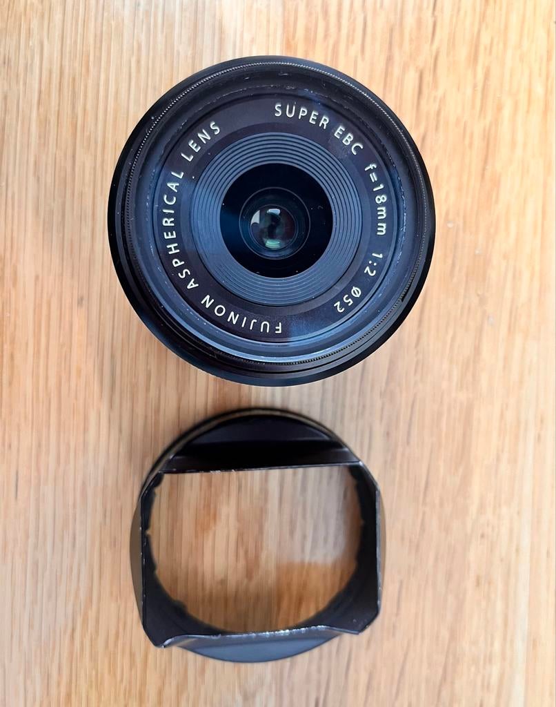 Fujinon Super EBC XF 18mm F2 R lens met filter, Ophalen of Verzenden, Zo goed als nieuw, Groothoeklens