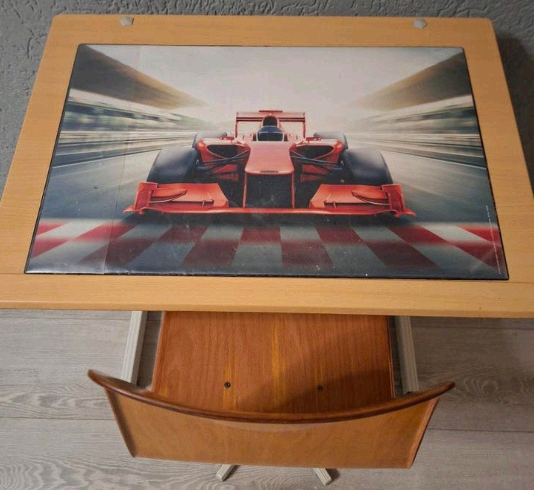 Nette school tafel met stoel en 2 lades, Ophalen