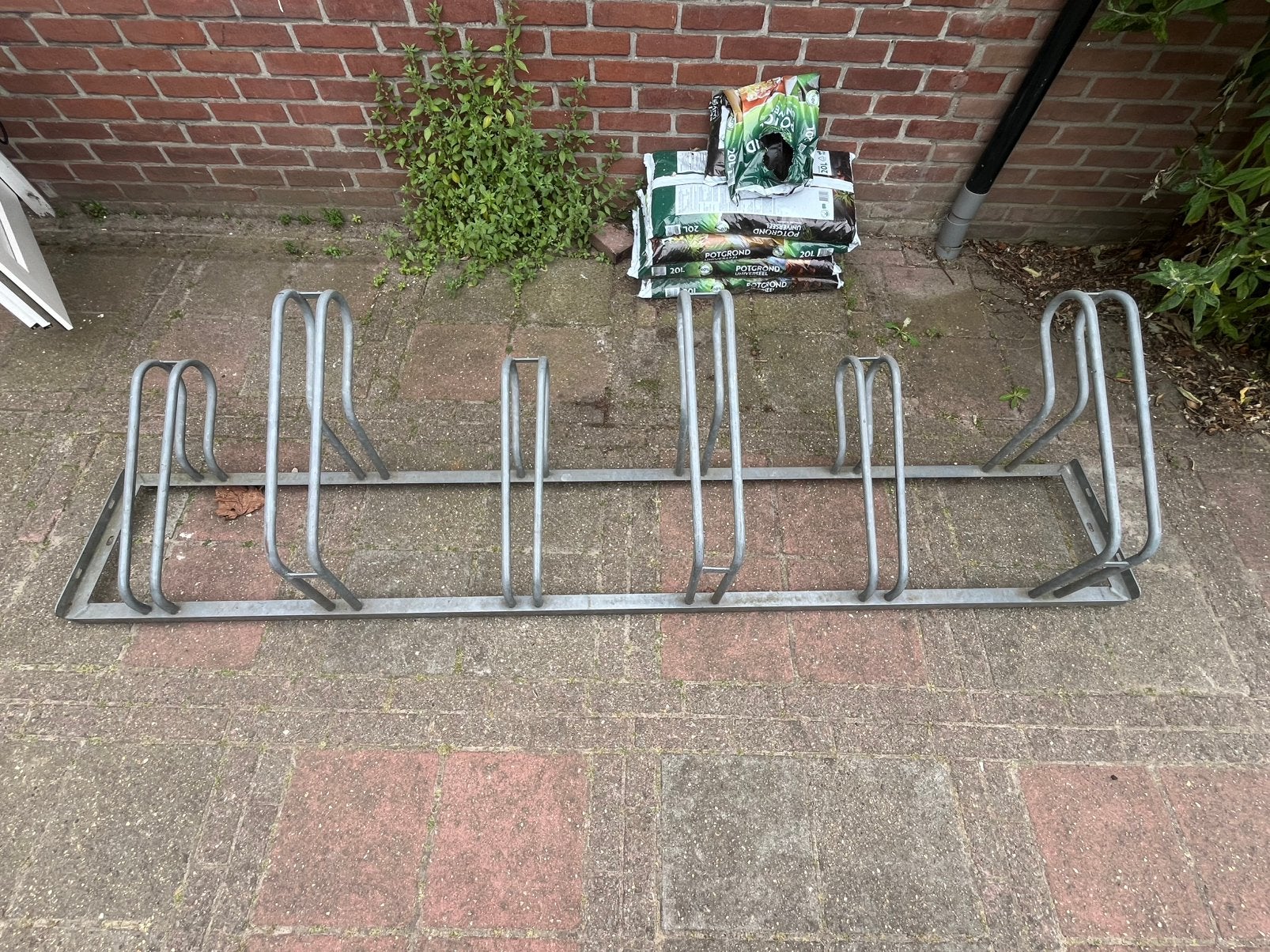 Fietsenrek voor 6 fietsen - 2,40 meter, Ophalen, Gebruikt