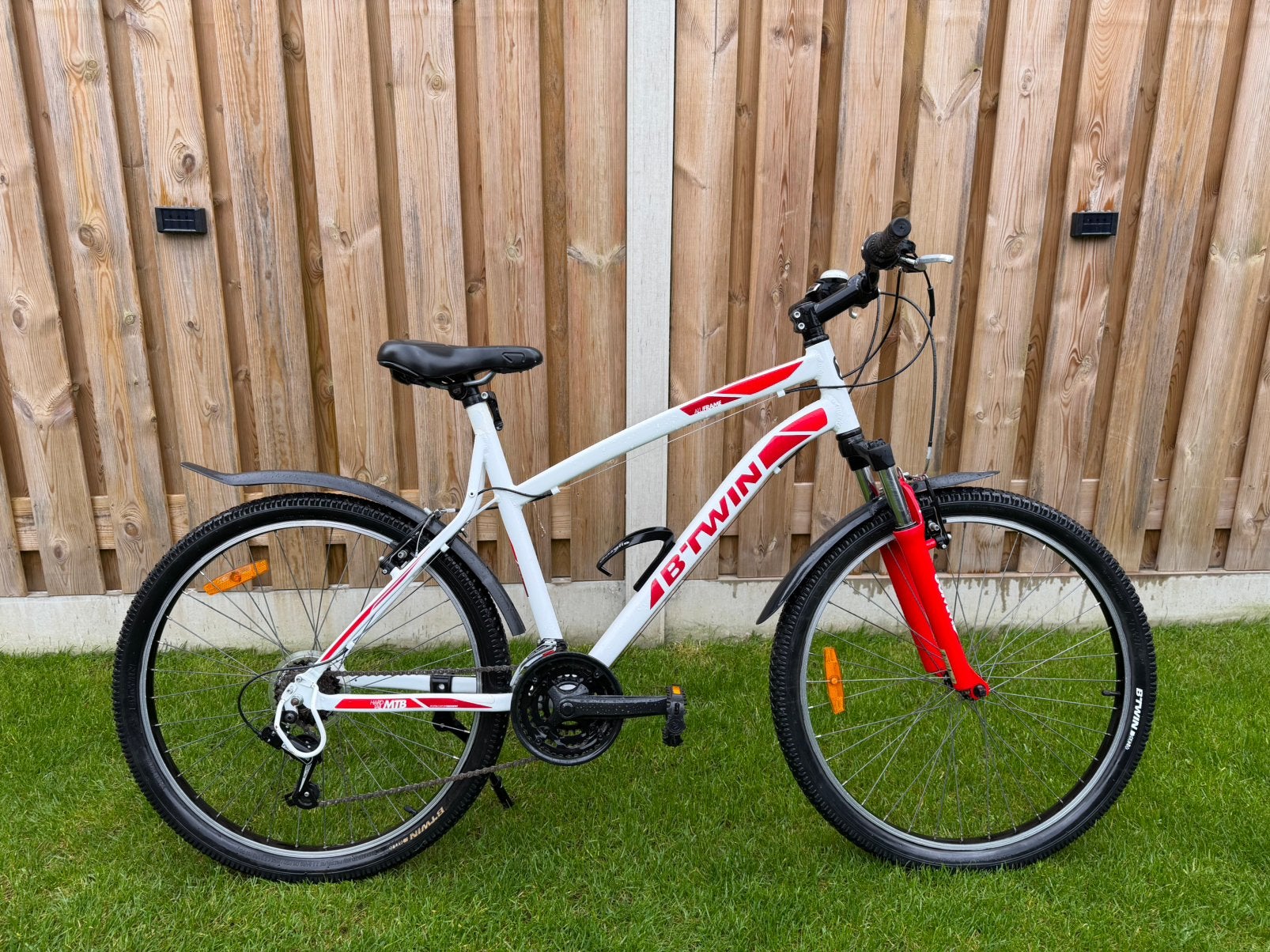 Nette Btwin rockrider 340 mountainbike met Accessoires, Fietsen en Brommers, Minder dan 45 cm, Ophalen, Zo goed als nieuw, Overige merken