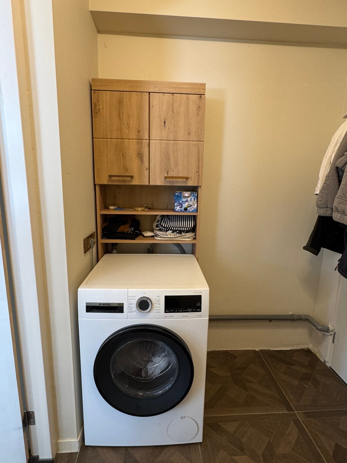 Wasmachine ombouwkast, Ophalen