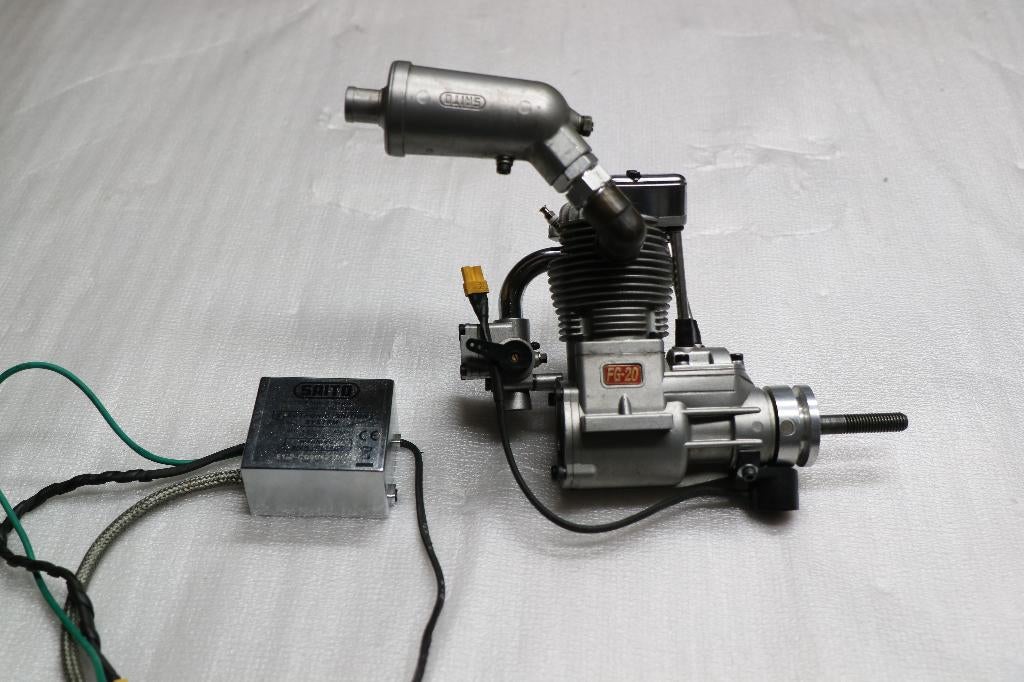 Saito FG-20, Hobby en Vrije tijd, Ophalen of Verzenden, Zo goed als nieuw, Benzine