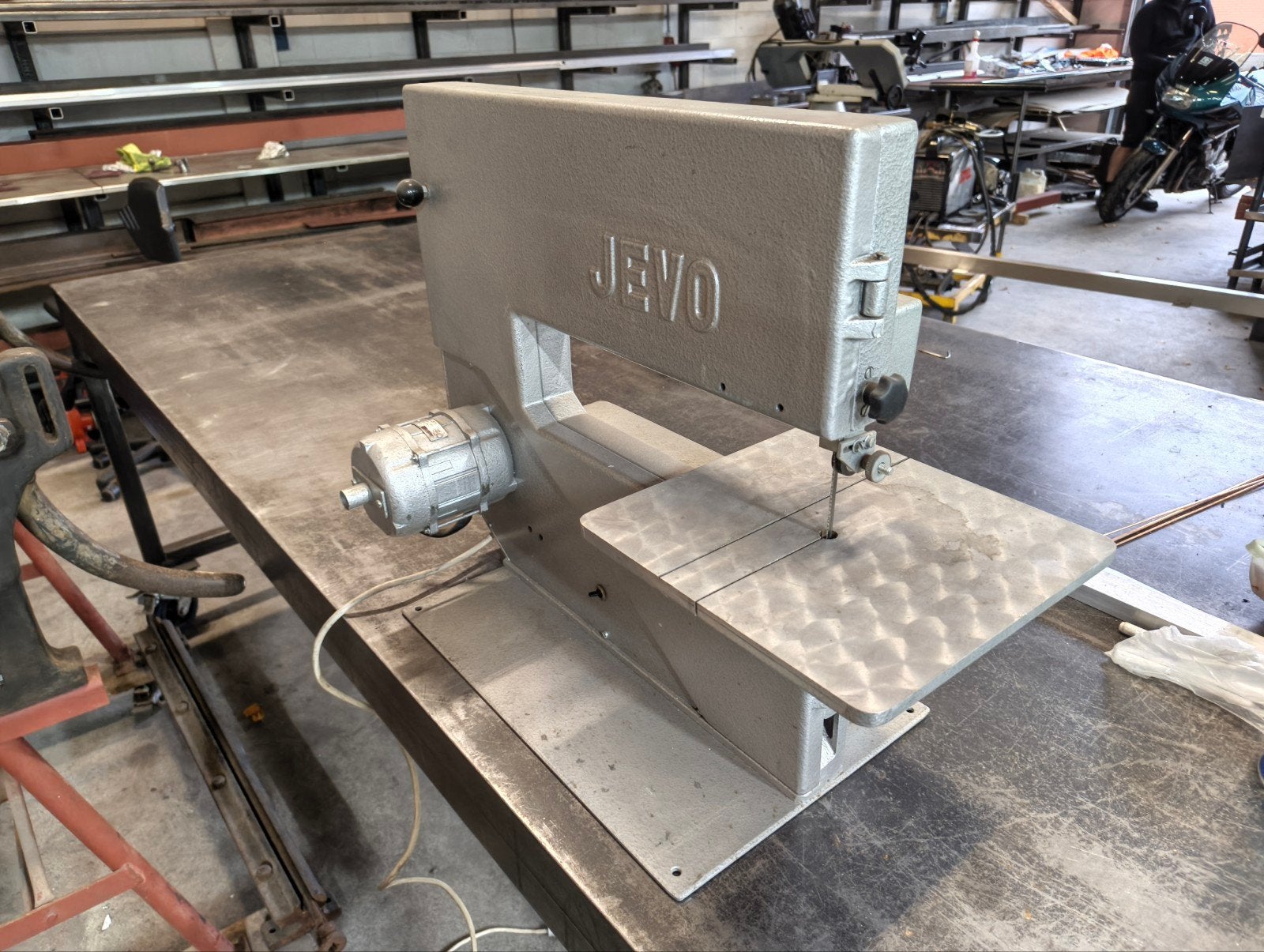 Jevo Lintzaagmachine, zaagmachine, industrieel., Ophalen, Gebruikt, Jevo, 70 mm of meer