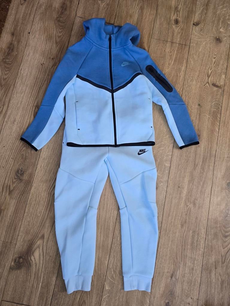 Nike Tech Fleece Trainingspak - Blauw (Maat M), Ophalen of Verzenden, Zo goed als nieuw, Nike, Jongen of Meisje