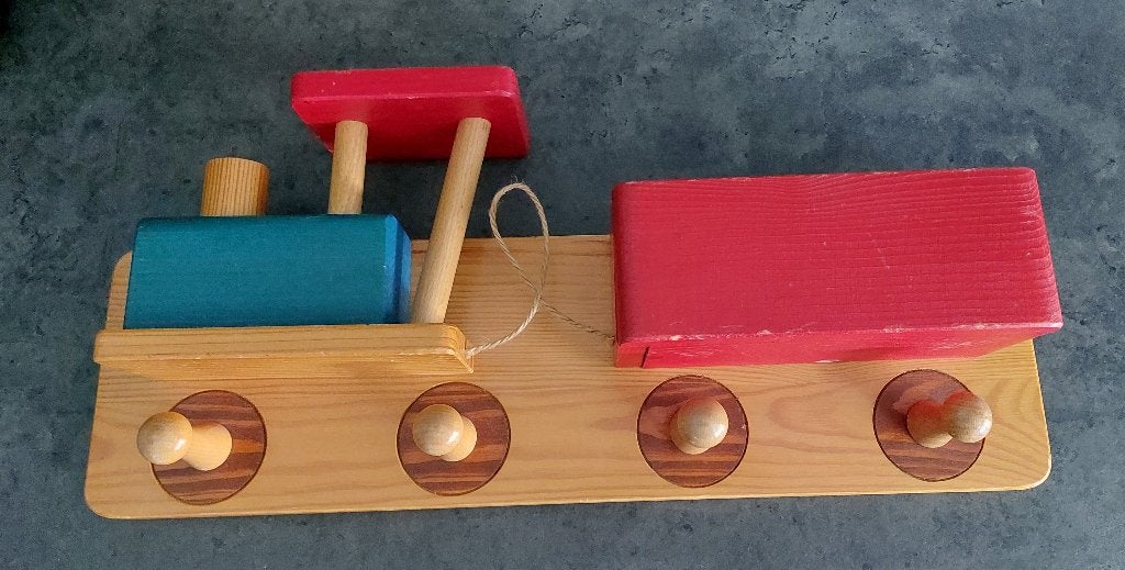 Kapstok kind, vintage, trein, Broem Spel en Speel, hout, Huis en Inrichting, Woonaccessoires | Kapstokken, Gebruikt, Minder dan 100 cm