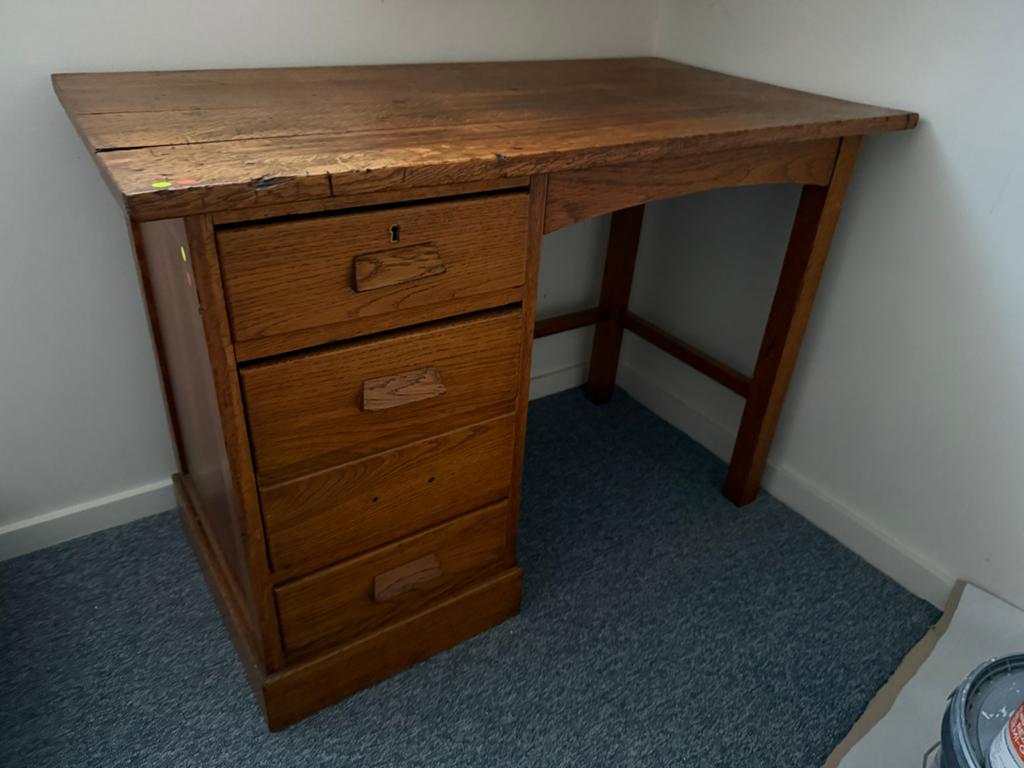 Vintage bureautje met lades -> !Ophalen in Sassenheim, Huis en Inrichting, Bureaus, Ophalen, Overige typen, Gebruikt, Overige merken
