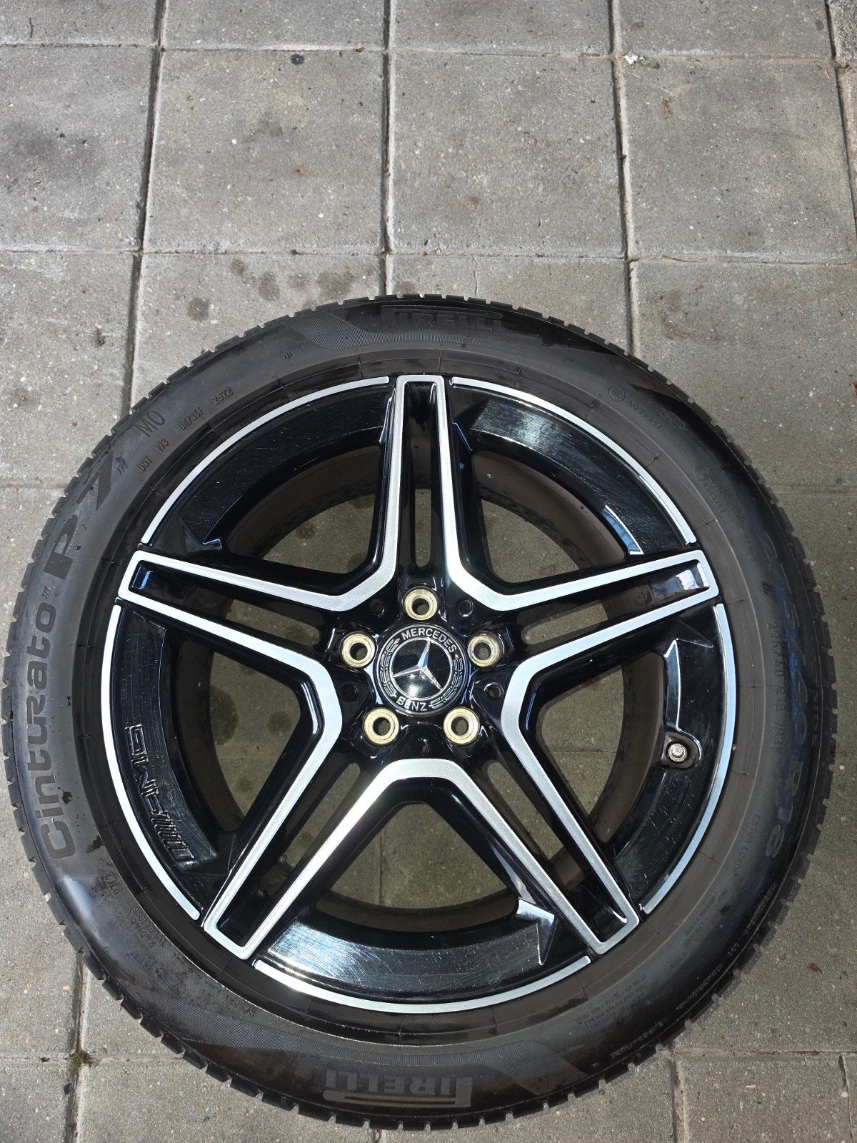 Mercedes-Benz AMG Velgen met Pirelli Zomerbanden 18 inch, Auto-onderdelen, Banden en Velgen, Ophalen, 18 inch, 245 mm, Banden en Velgen