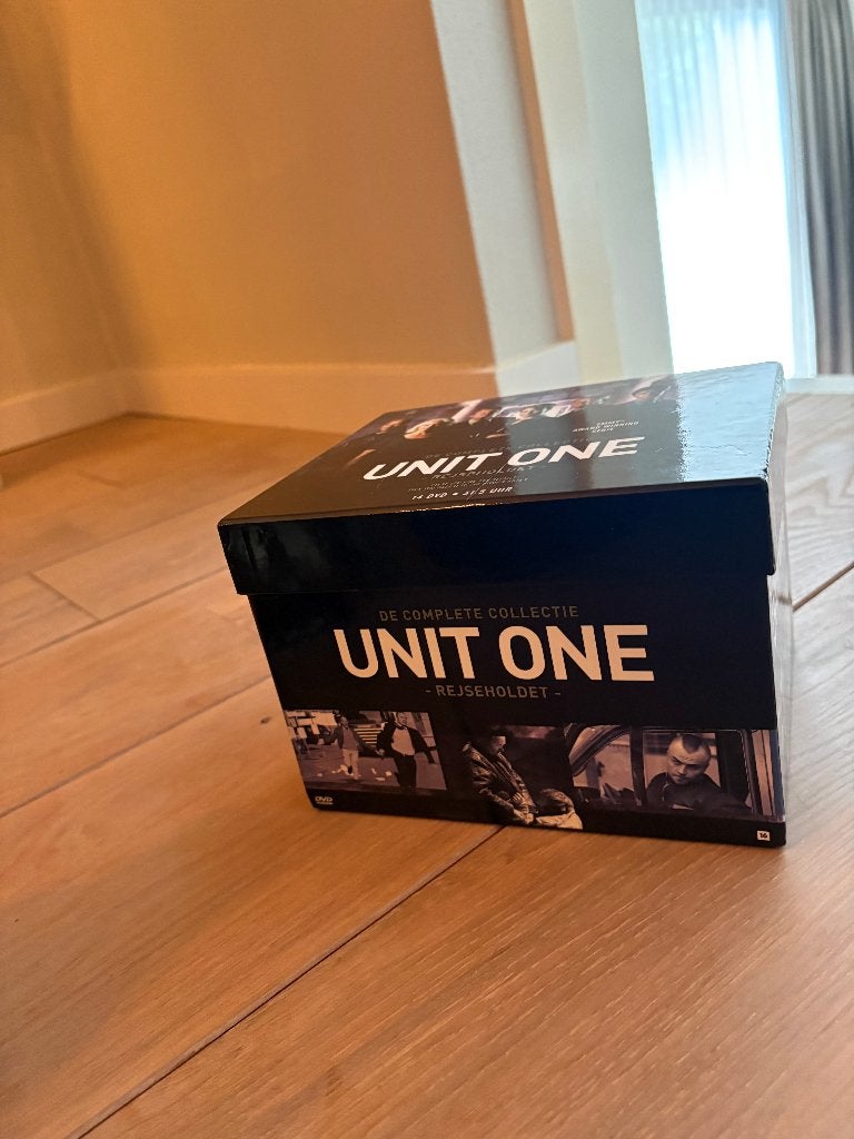 UNIT ONE box de hele serie, Vanaf 12 jaar, Ophalen of Verzenden, Nieuw in verpakking, Detective en Krimi