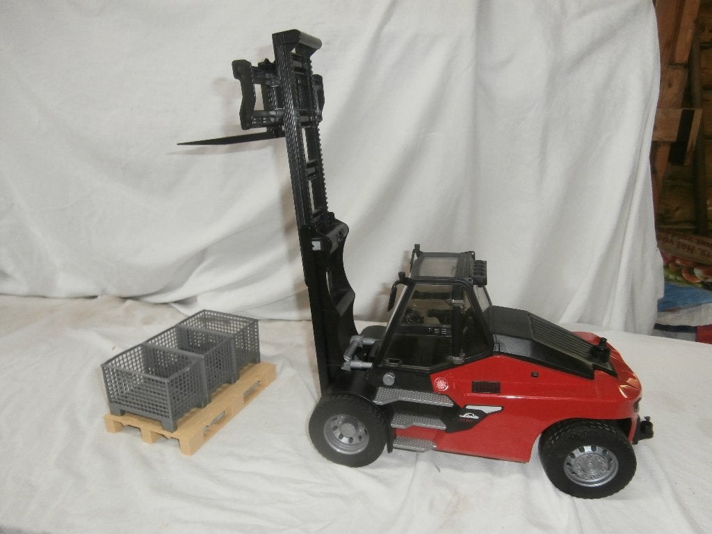 Bruder Linde HT/160 Heftruck met Pallet en 3 Kisten, Ophalen, Gebruikt