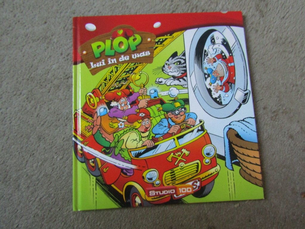 Boek: Plop - Lui in de was, Ophalen of Verzenden, Gelezen, Studio 100, Fictie algemeen