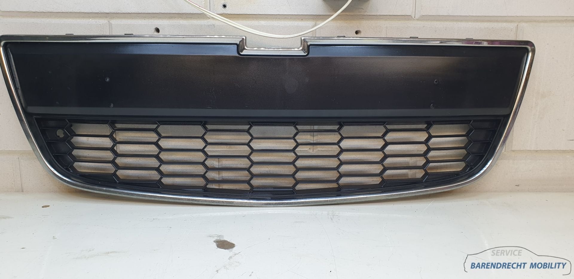 Bumpergrille Chevrolet Aveo facelift 60001470 gebruikt 2007, Auto-onderdelen, Gebruikt, Info@gm.com, Chevrolet, Voor