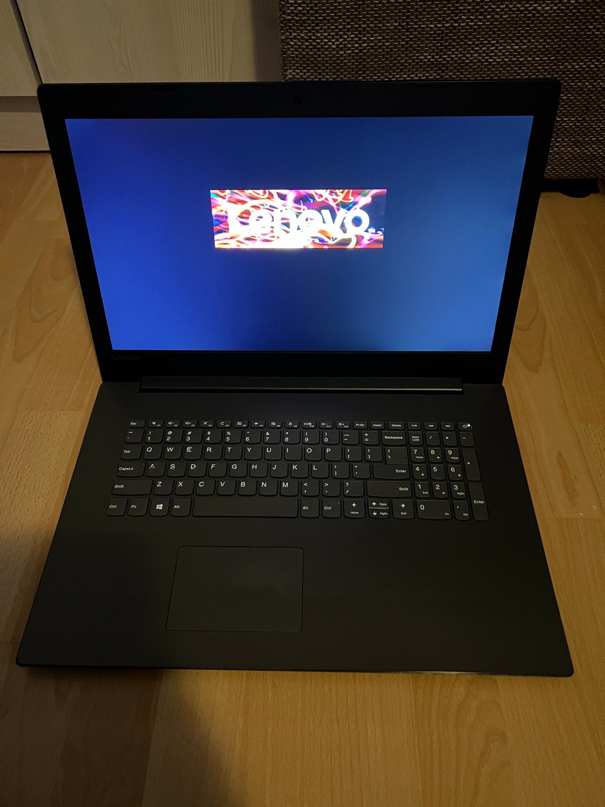 Lenovo Ideapad 330-17AST - AMD A6, 8GB RAM, 120GB SSD, Computers en Software, Gebruikt, Met videokaart, 2 tot 3 Ghz, Qwerty
