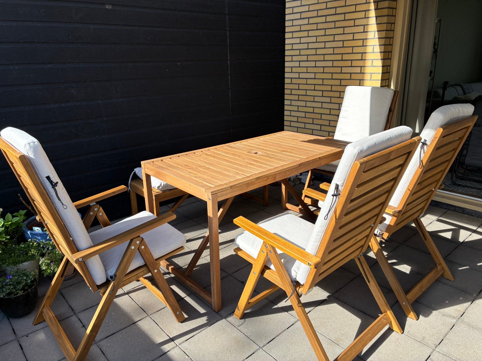 Tuinset Ikea Nämmarö, tafel, bankje, 4 stoelen, incl kussens, Ophalen, Zo goed als nieuw