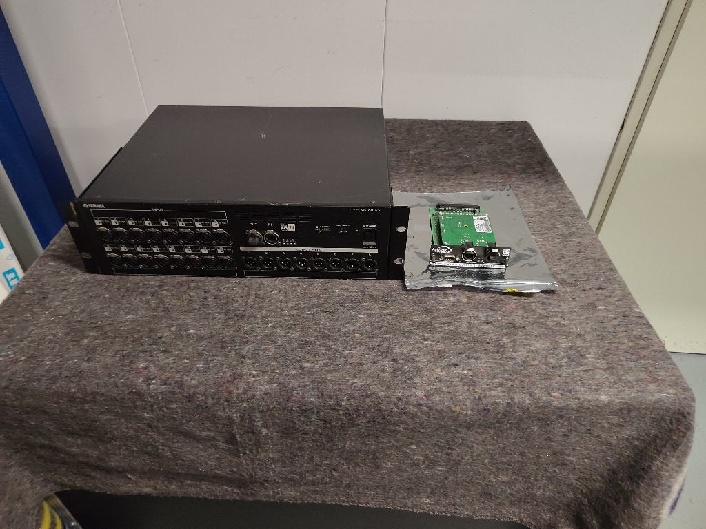 Yamaha SB168ES Stagebox + insteekkaart, Ophalen of Verzenden, Gebruikt, Audio
