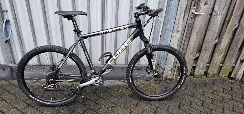 Cube mountainbike 26 inch mooie fiets, Fietsen en Brommers, Minder dan 45 cm, Ophalen of Verzenden, Zo goed als nieuw, Overige merken