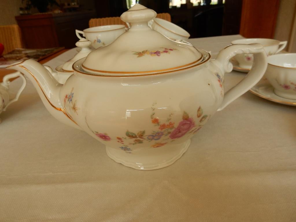 Te koop: 14 delig Antiek theeservies., Antiek en Kunst, Antiek | Servies compleet, Ophalen of Verzenden