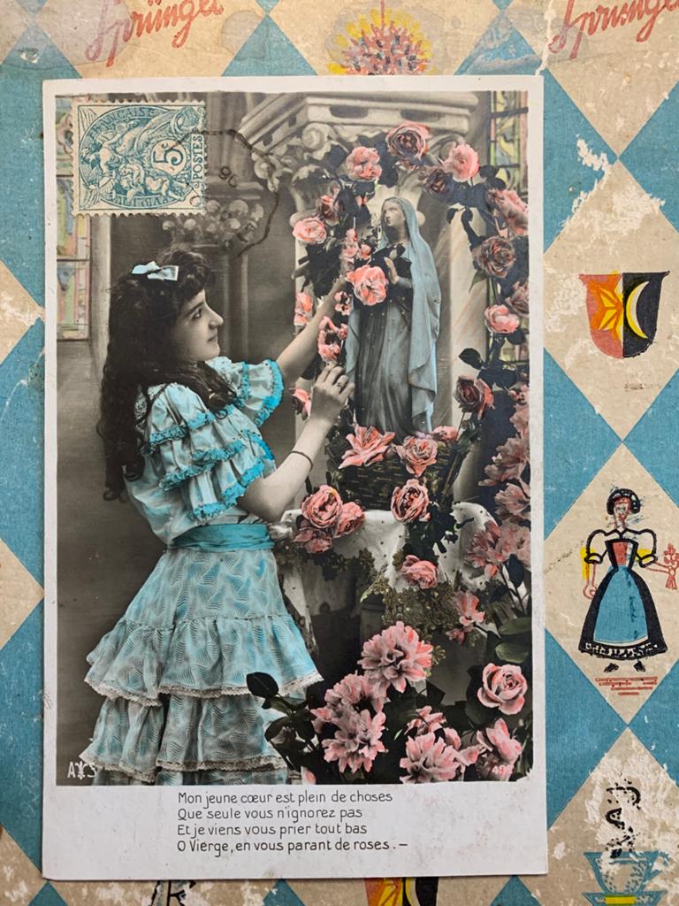 25-9-1906 Meisje met lang haar bij Mariabeeld (SL), Verzamelen, Ophalen of Verzenden, Voor 1920, Gelopen, Kinderen