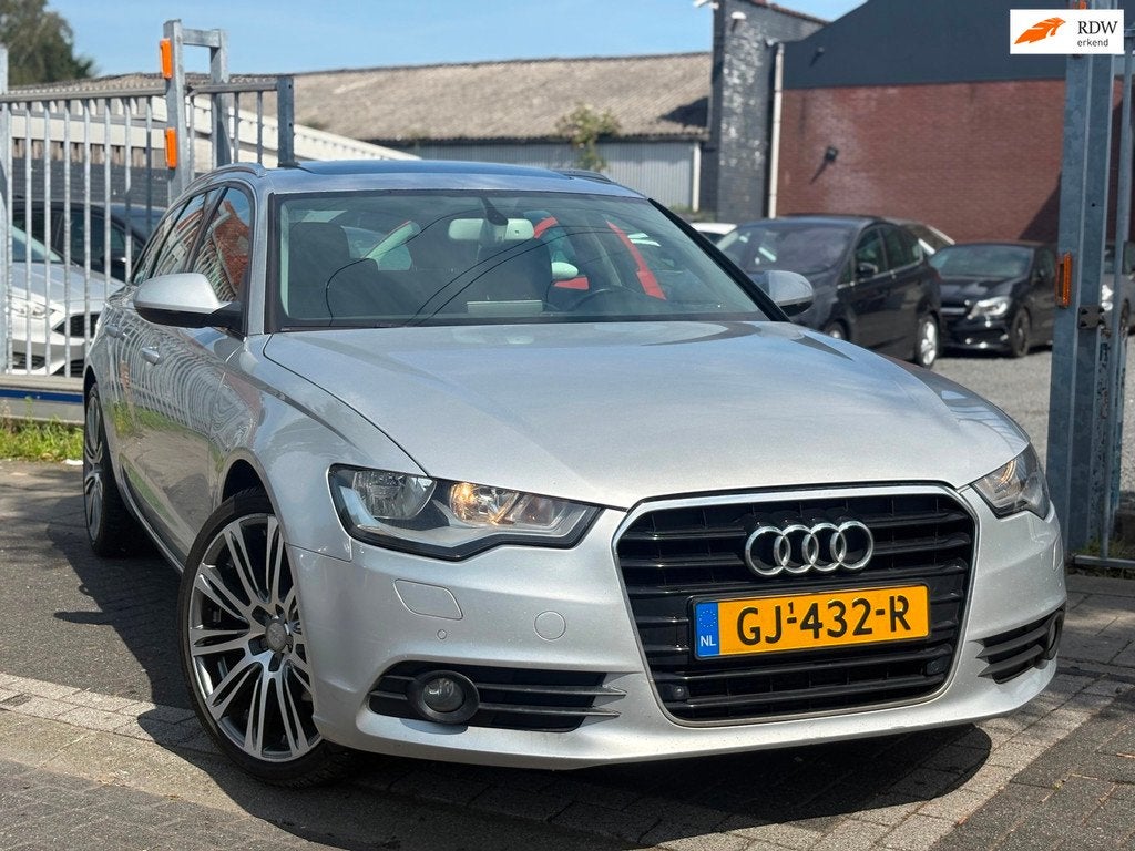 Audi A6 Avant 3.0 TDI Pro Line Plus | Lichte schade | Panora, Auto's, Audi, Euro 5, 197 €/maand, Leder, Diesel