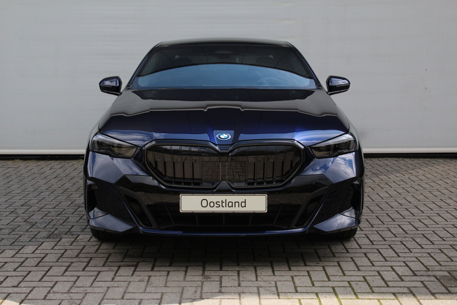 BMW 5 Serie 530e M Sport Automaat / Panoramadak / Bowers & W, Auto's, BMW, Automaat, Achterwielaandrijving, Zwart, Blauw