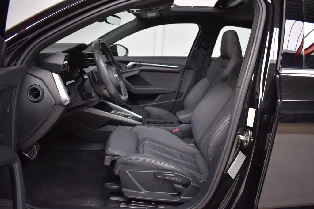 Audi A3 Limousine 35 TFSI S-Line VIRTUAL / PANORAMADAK / ORG, 4 cilinders, 150 pk, Zwart, Bedrijf