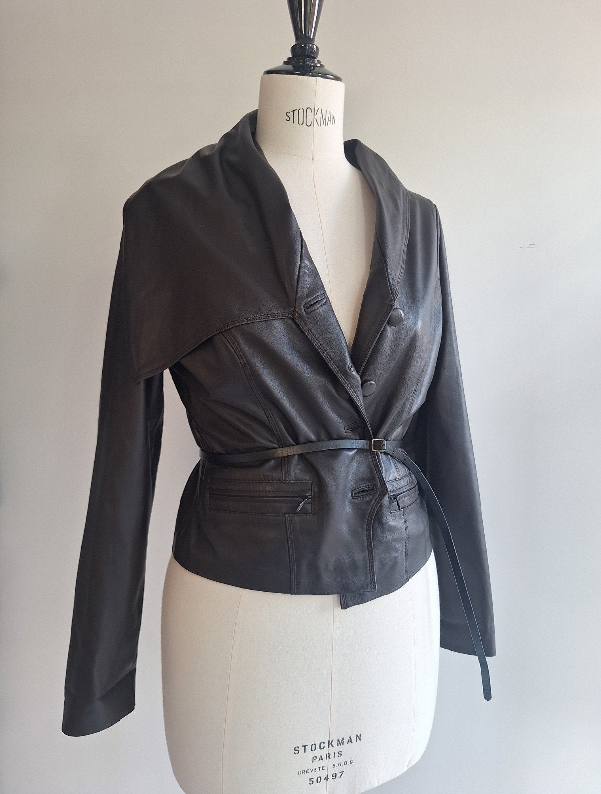 Claudia Sträter leren jasje 38/40, Kleding | Dames, Maat 38/40 (M), Zwart, Ophalen of Verzenden, Zo goed als nieuw
