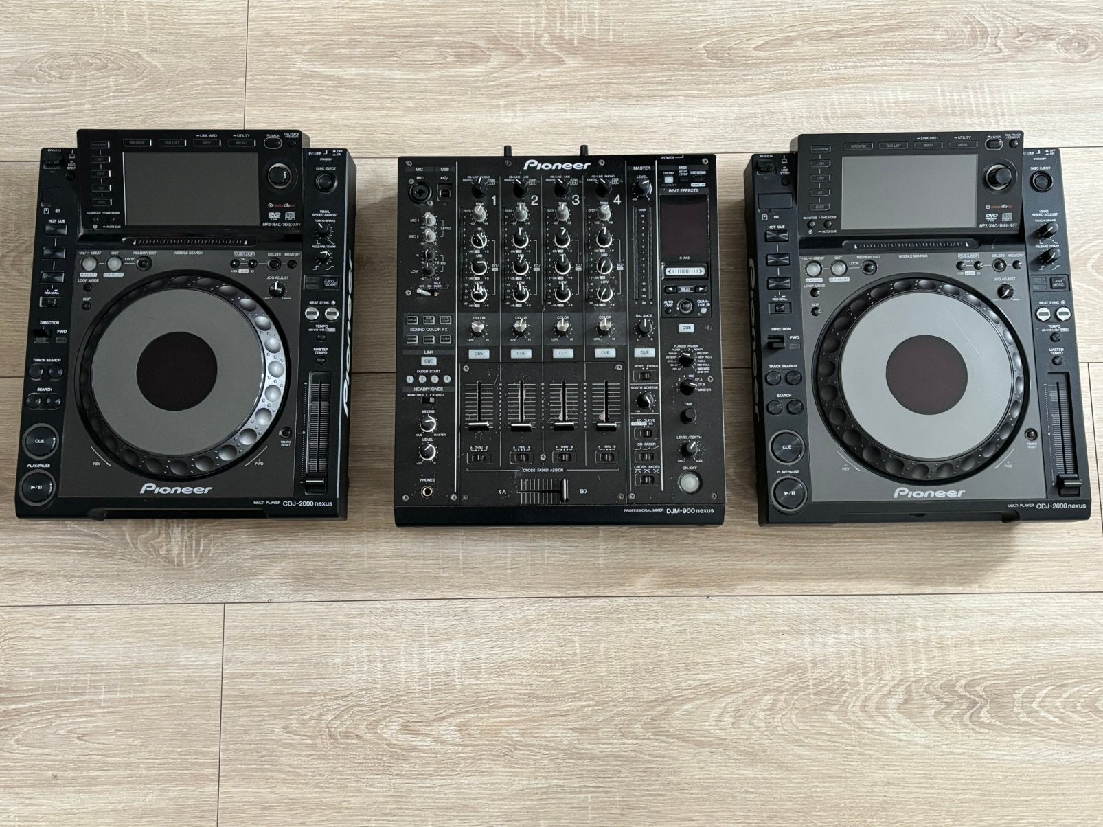 Pioneer DJ Set – 2x CDJ-2000NXS + DJM-900NXS + Decksavers, Muziek en Instrumenten, Ophalen of Verzenden, Zo goed als nieuw, Pioneer