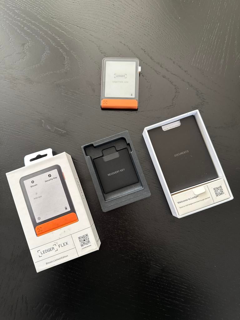 Ledger Flex Bitcoin Limited Edition Hardware Wallet, Ophalen of Verzenden, Nieuw