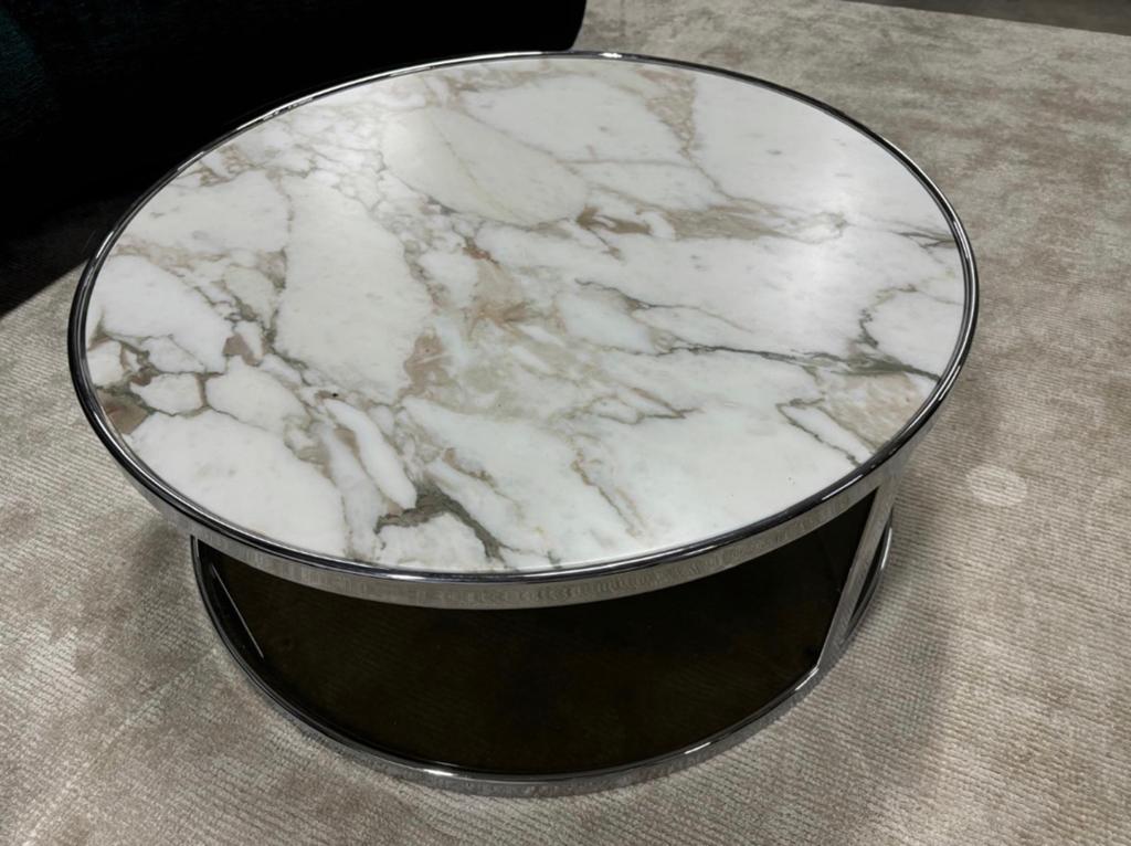 Foto 3 van Minotti Hubert coffeetable - sidetable 80cm Lp €