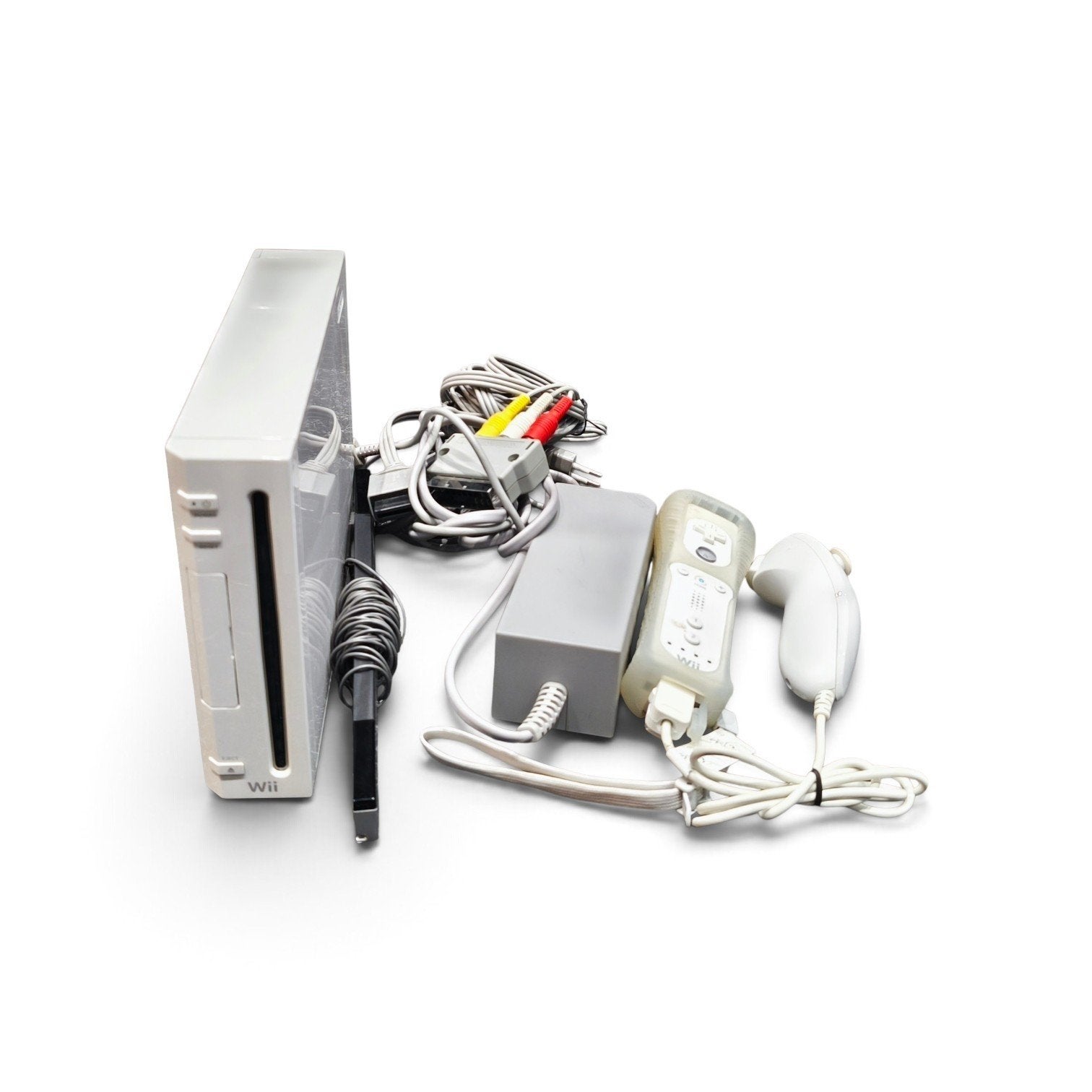 Nintendo Wii spelcomputer met controllers en kabels, Nintendo, Gebruikt, Met 2 controllers, Nintendo of Europe GmbH, Herriotstrasse 4, 60528 Frankfurt am Main, Duitsland