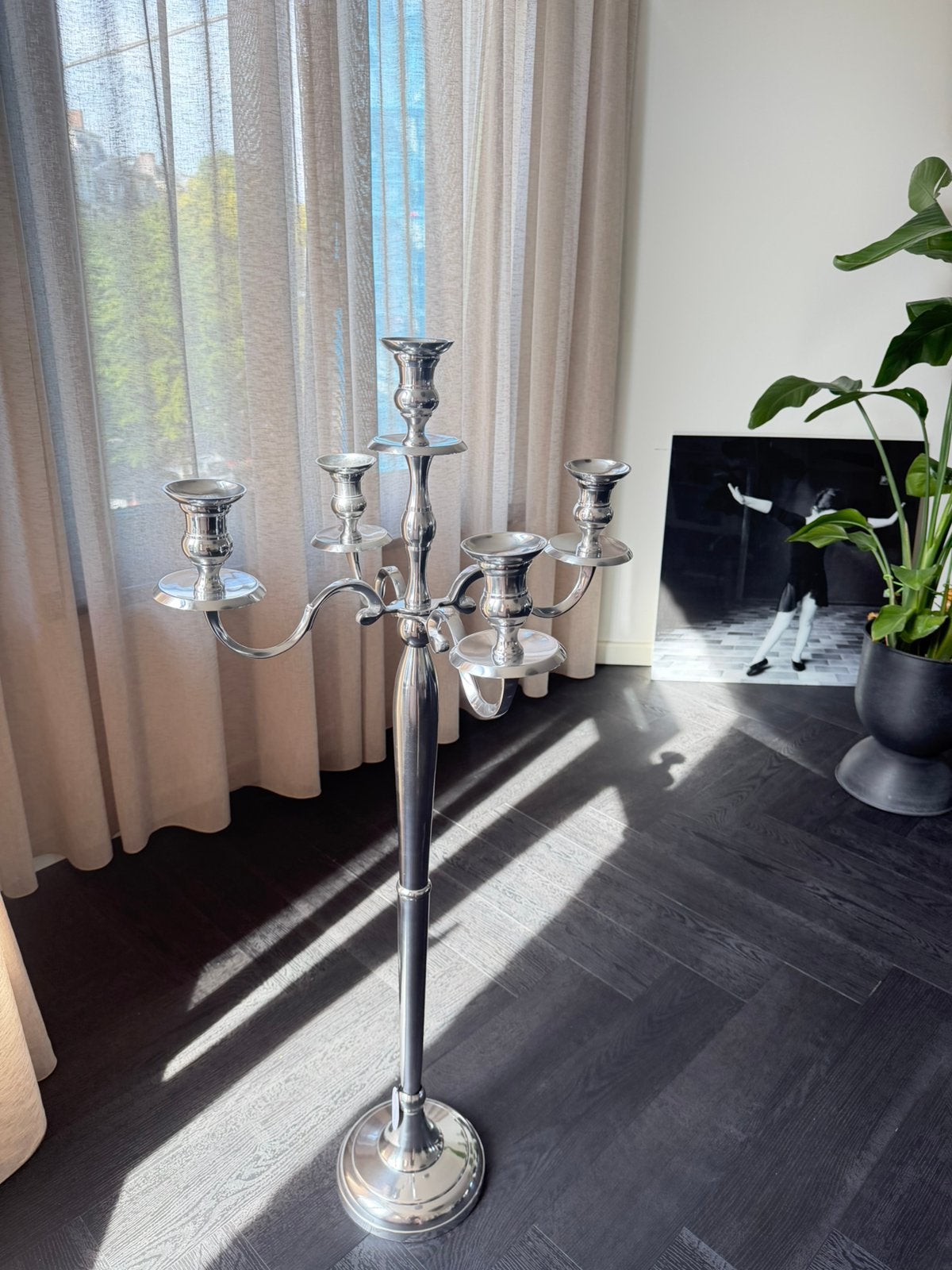 Te Koop: Luxe Moderne Barok Kandelaar – 120 cm – Zilver, Ophalen of Verzenden, Zo goed als nieuw, Metaal, 75 cm of meer