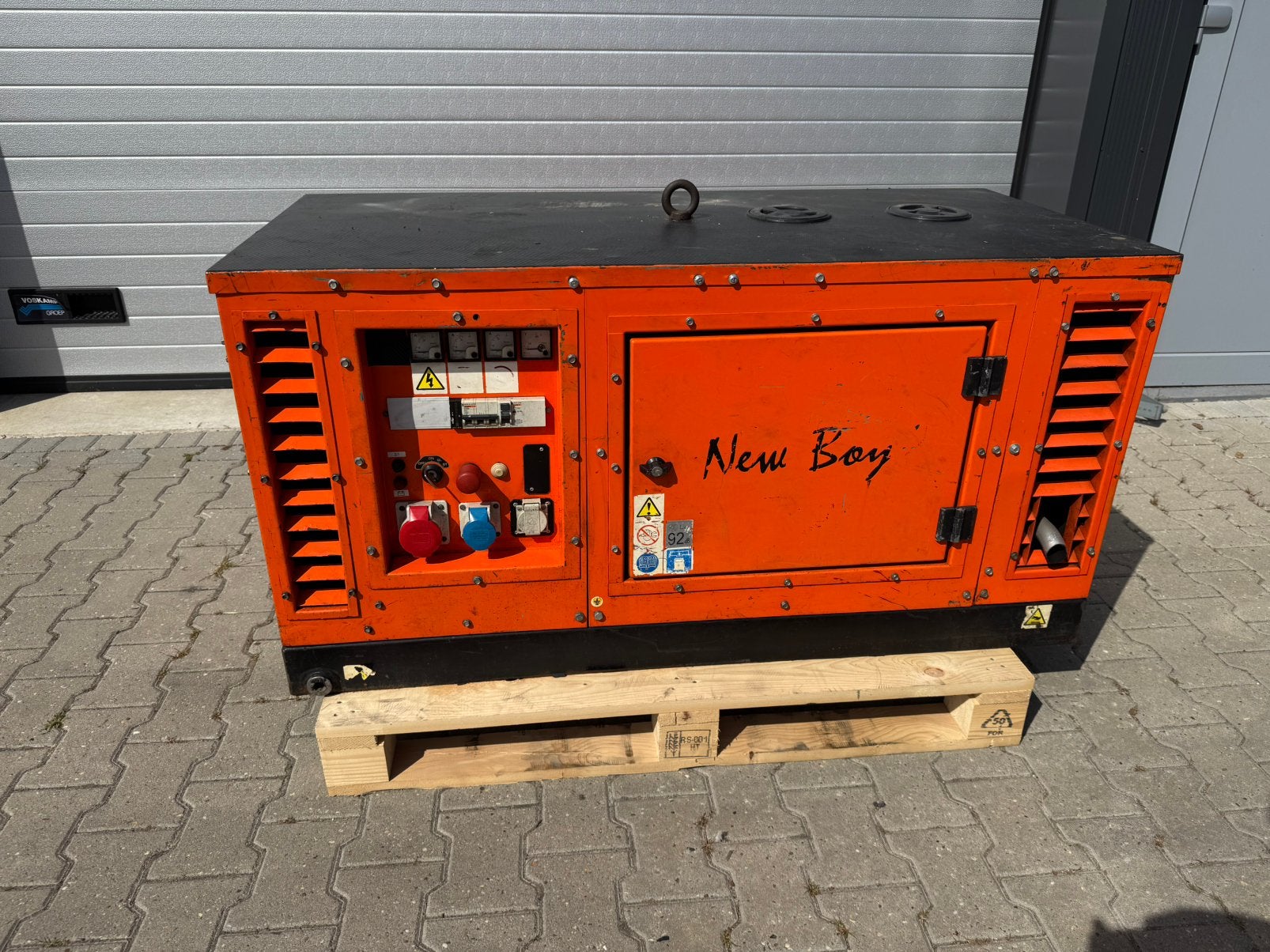 New Boy aggregaat 230/400 Volt, 1500RPM, Ophalen, Zo goed als nieuw, Dieselolie