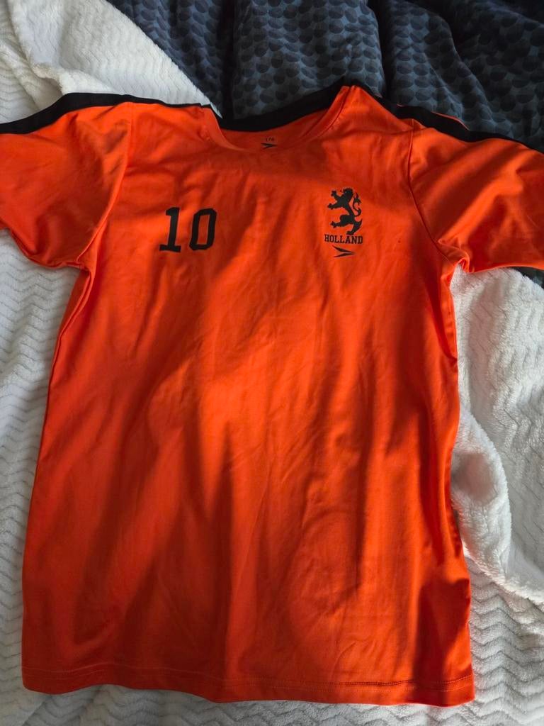 Oranje shirt met korte broek maat 176, Maat XS of kleiner, Ophalen of Verzenden, Shirt