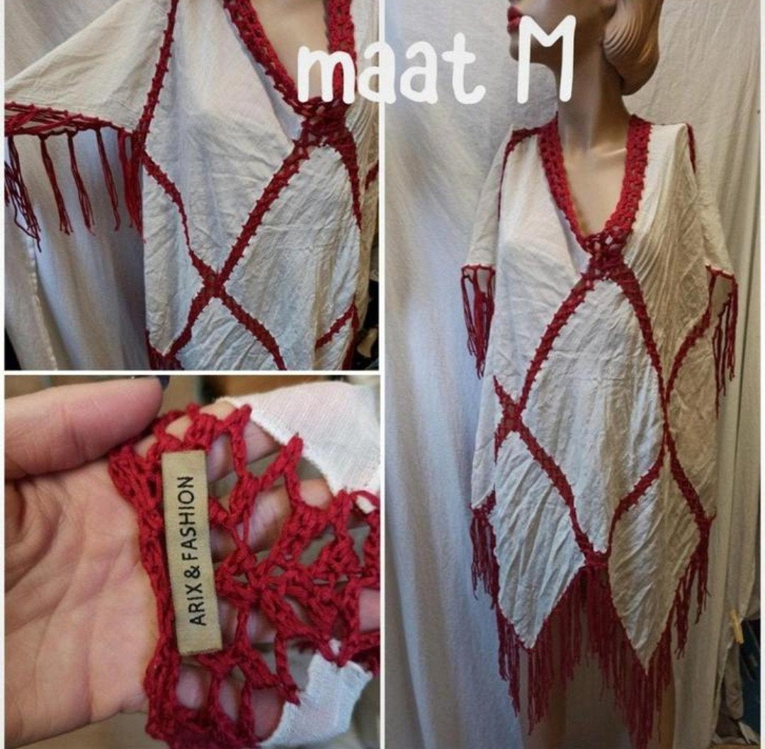 leuk poncho m, Ophalen of Verzenden, Zo goed als nieuw, Maat 38/40 (M), Rood