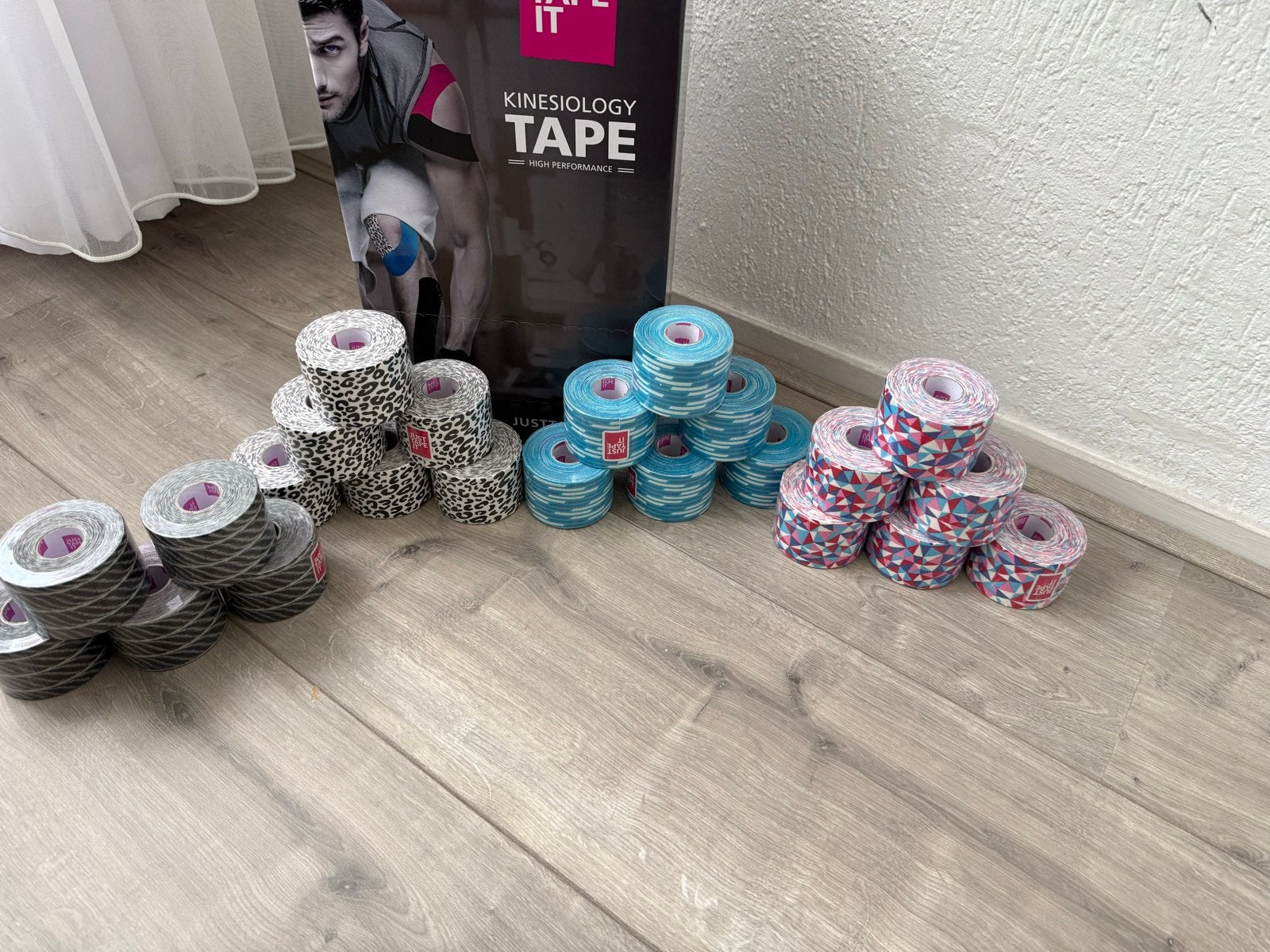 Kinesiologie Tape - Diverse kleuren ,23 rollen , justtapeit, Ophalen of Verzenden, Nieuw, Overige typen