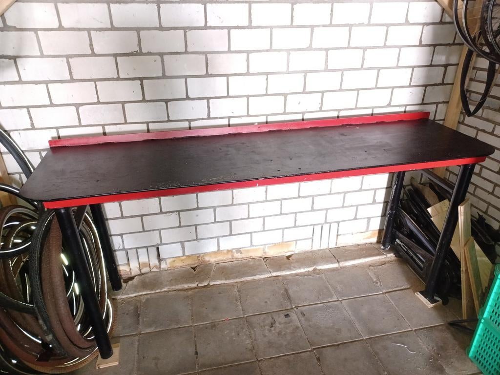 Grote metalen werkbank / lastafel, Doe-het-zelf en Verbouw, Werkbanken, Ophalen, Gebruikt, 170 cm of meer
