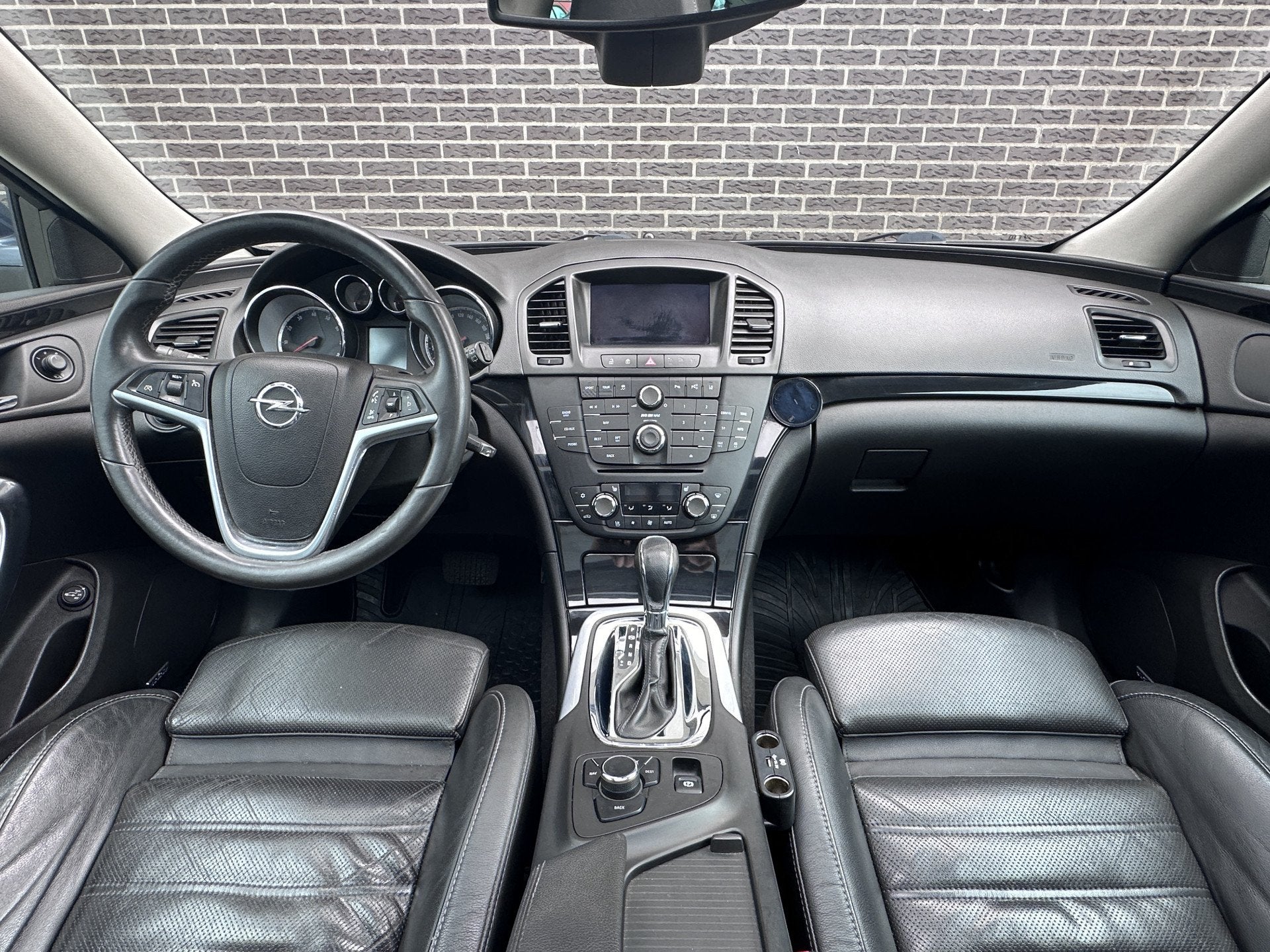 Opel Insignia Sports Tourer 2.8 T Cosmo 4x4 | Panoramadak |, Auto's, Automaat, Euro 5, Gebruikt, 120 €/maand