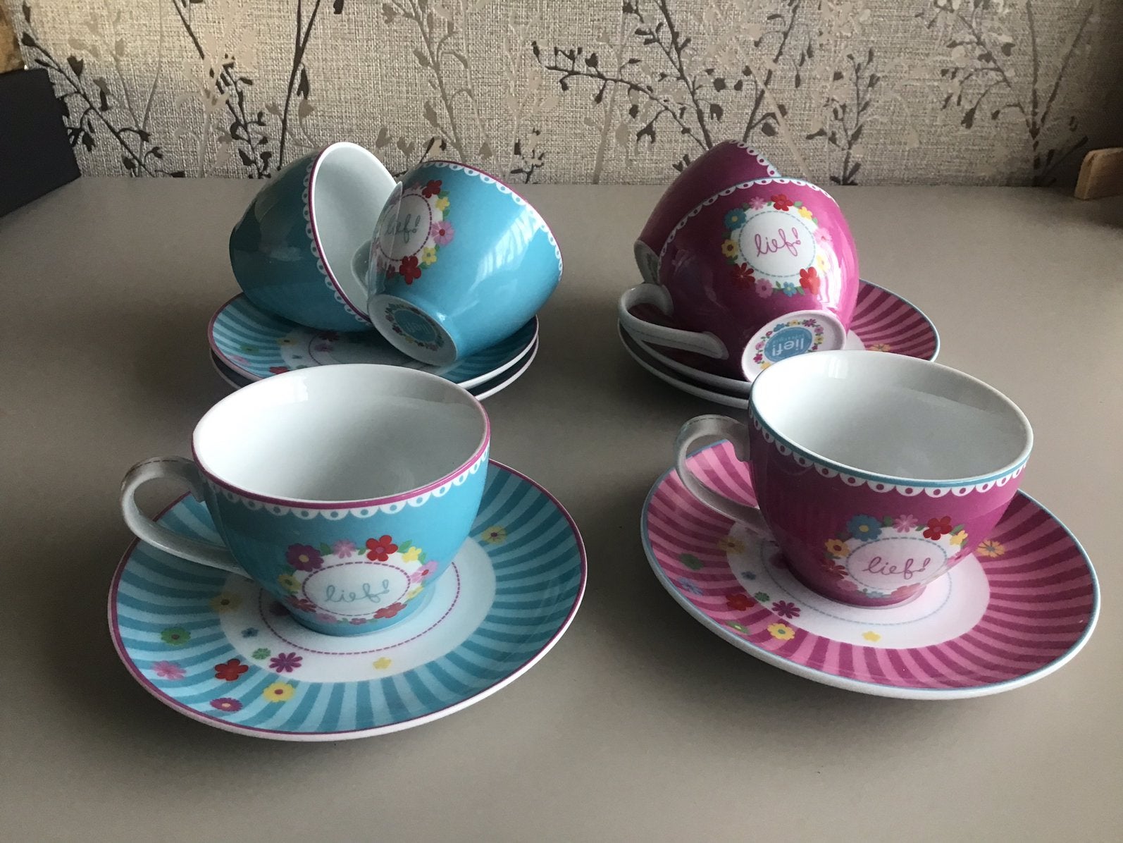 Ongebruikt LIEF Kop en schotels 6 stuks, Huis en Inrichting, Keuken | Servies, Ophalen, Zo goed als nieuw, Overige stijlen, Kop(pen) en/of Schotel(s)