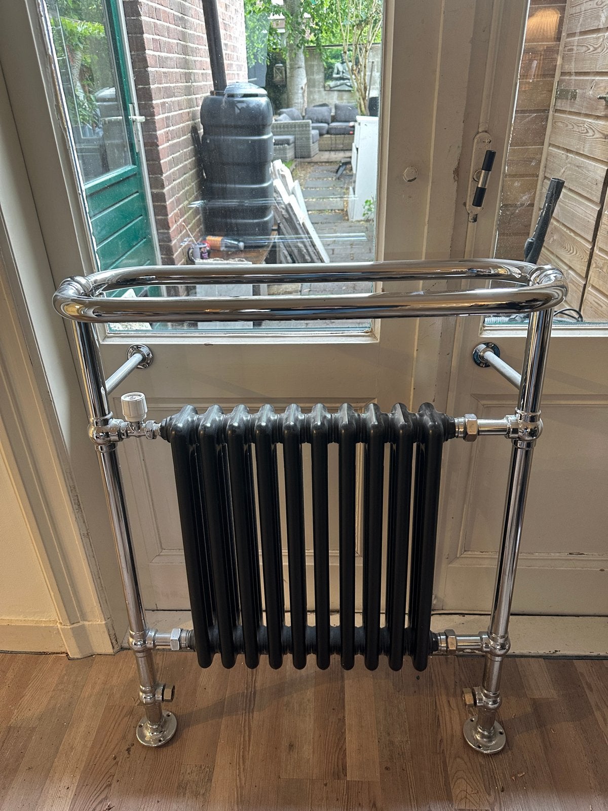 Vintage Handdoekradiator met Gietijzeren Radiator, Doe-het-zelf en Verbouw, Verwarming en Radiatoren, Ophalen, Gebruikt, Radiator