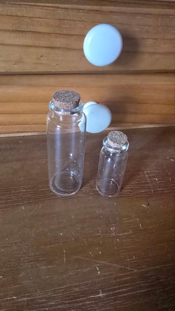 Diverse glazen buisjes met kurkjes voor hobby en decoratie, Hobby en Vrije tijd, Ophalen, Gebruikt, Transparant, Knutselmateriaal
