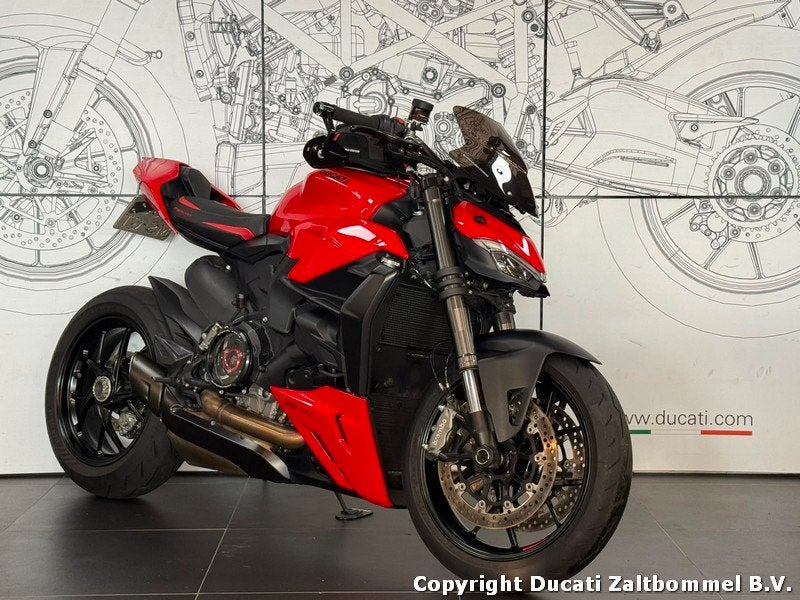 Ducati STREETFIGHTER V2 (bj 2023), Motoren, Meer dan 35 kW, 955 cc, Naked bike, Gebruikt