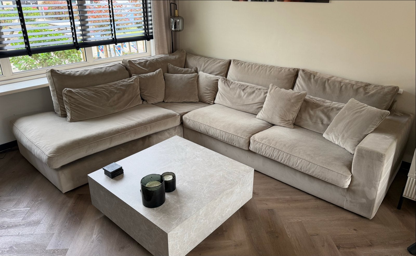 Beige hoekbank, Huis en Inrichting, Banken | Bankstellen, Ophalen, Gebruikt, 100 tot 125 cm, Hoekbank