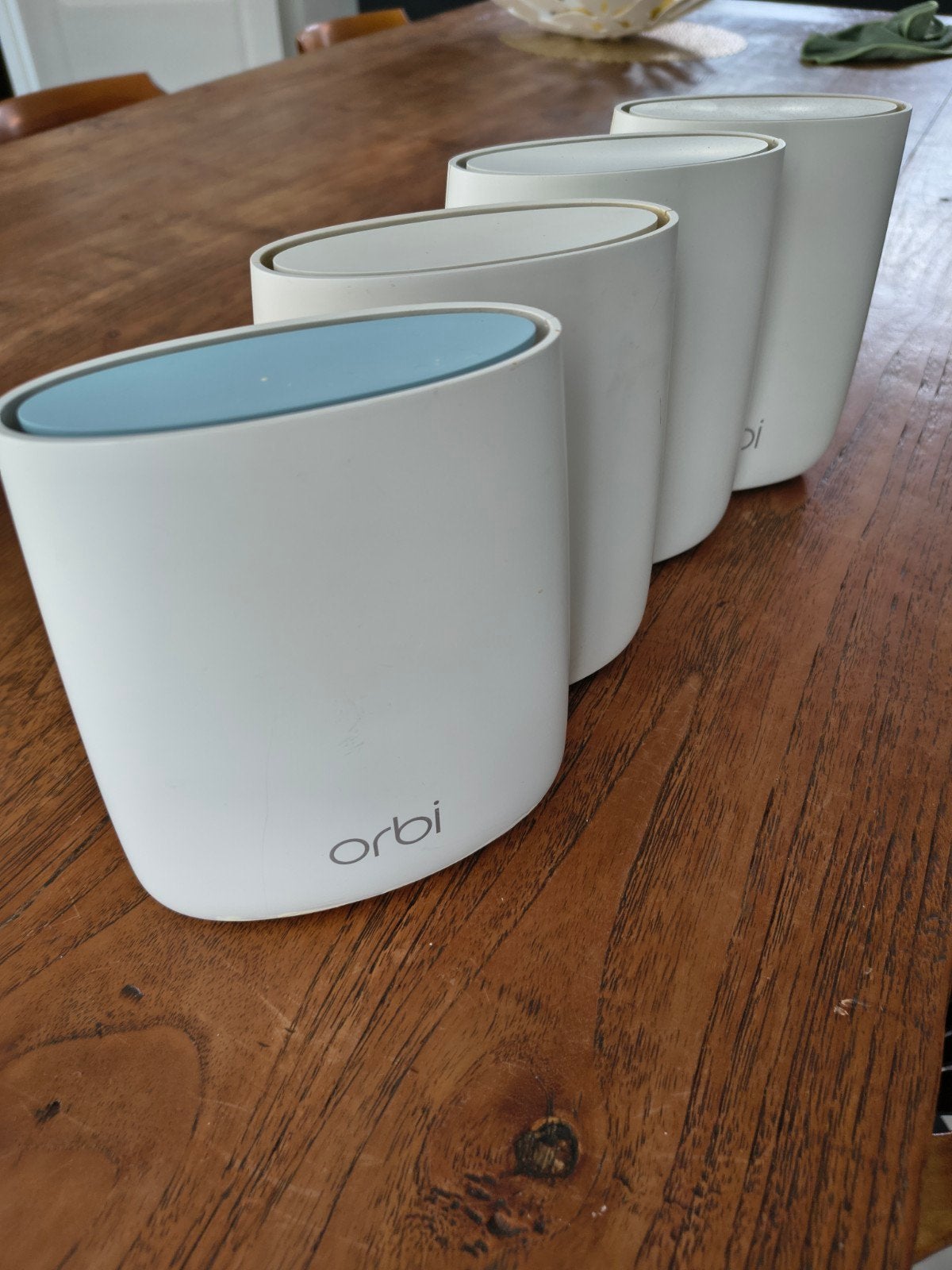 Netgear Orbi RBR20 Router en drie RBS20 Satellietten Mesh Wi, Ophalen of Verzenden, Gebruikt, Router, Netgear