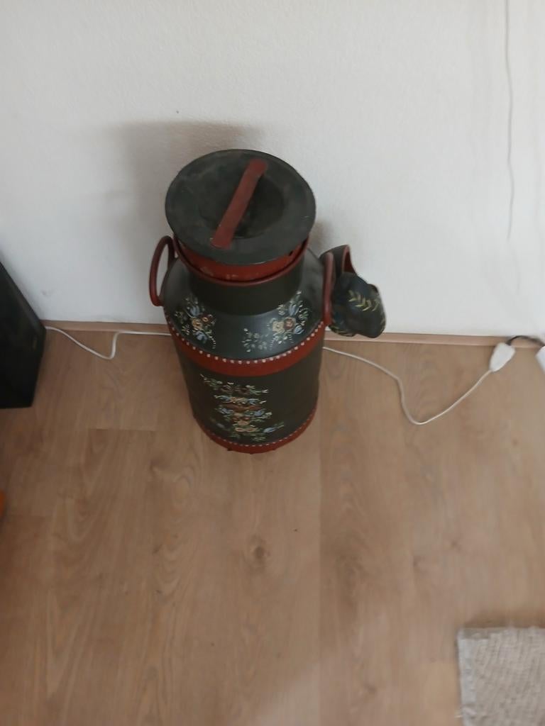 Hindeloopen melkbus. Aantoonbaar 66 jaar oud., Antiek en Kunst, Antiek | Emaille, Ophalen of Verzenden