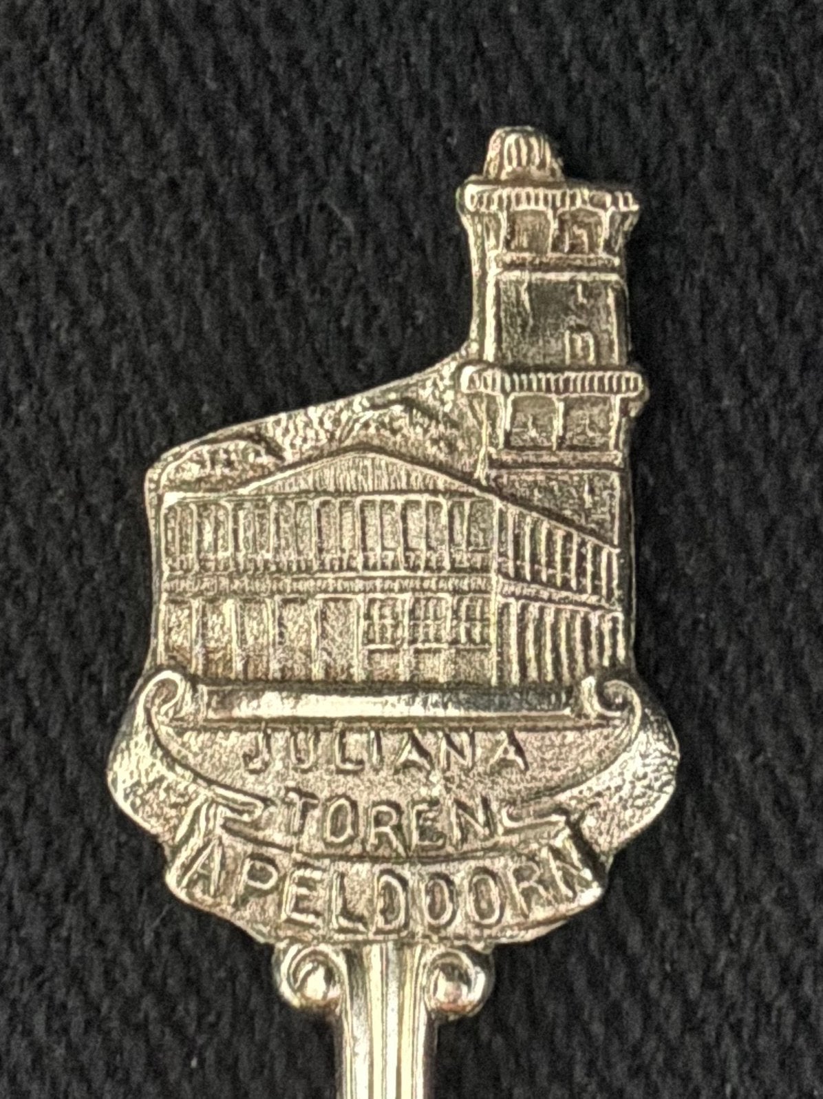 Lepeltje uit Apeldoorn, Ophalen of Verzenden