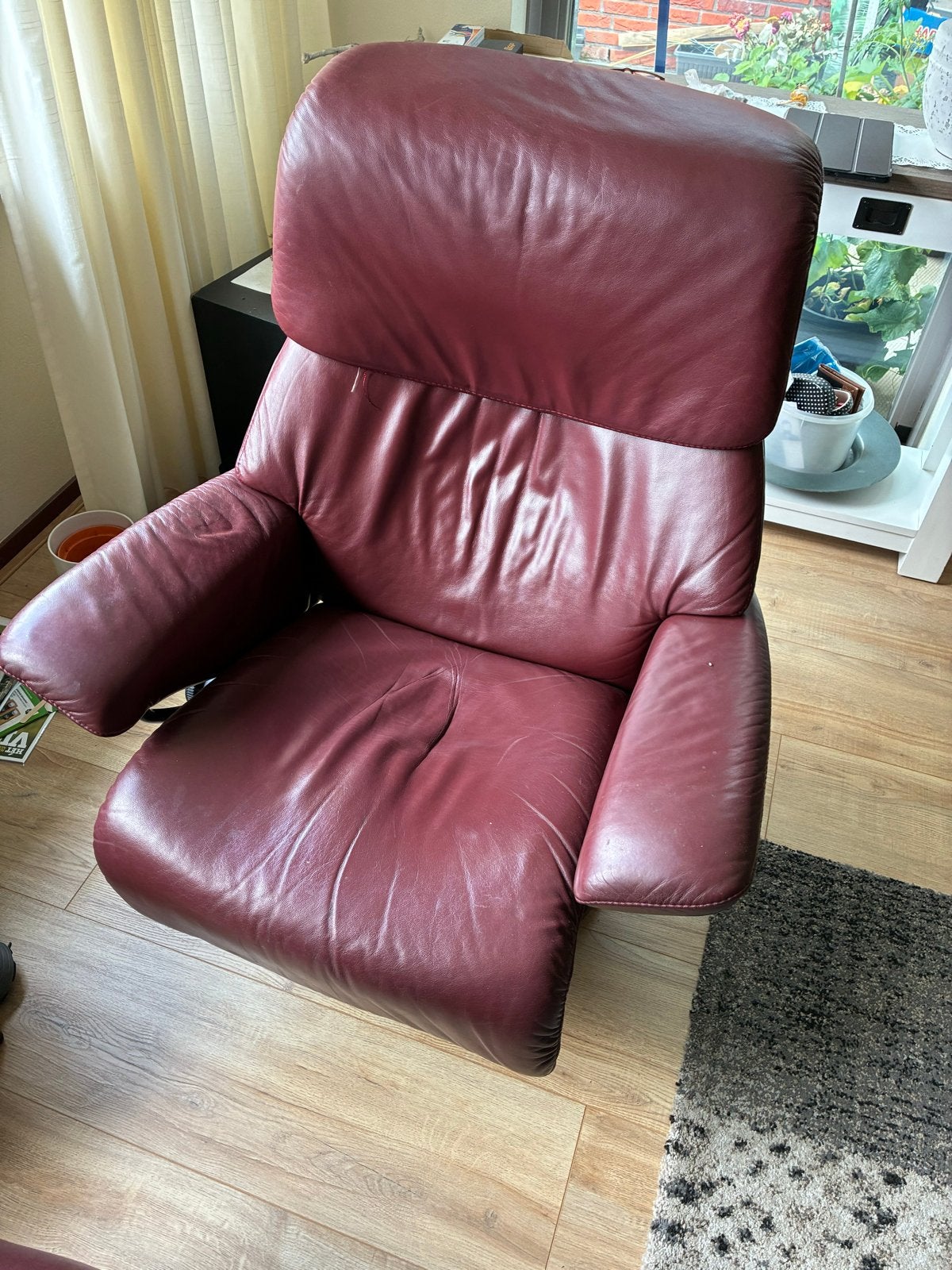 Leren relaxfauteuil met voetenbank - Bordeauxrood, Ophalen of Verzenden, Gebruikt, Leer, 75 tot 100 cm