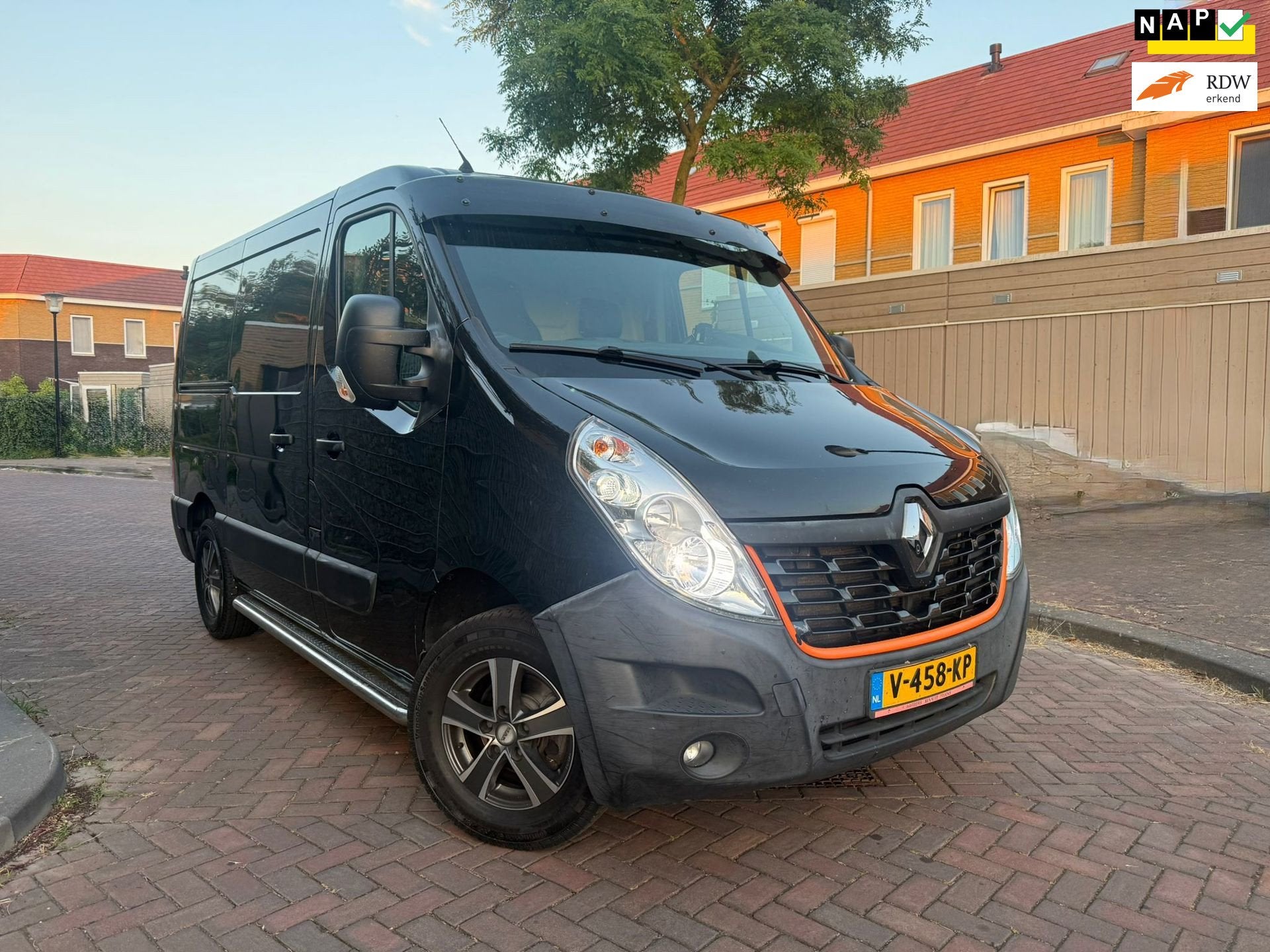 Renault Master T35 2.3 dCi L1H2 Stop & Start *Mooie Bus*Auto, Stof, Gebruikt, 4 cilinders, Renault